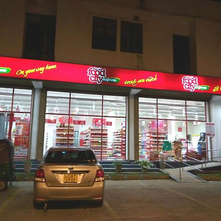 Randi Homestay Negombo Kültér fotó